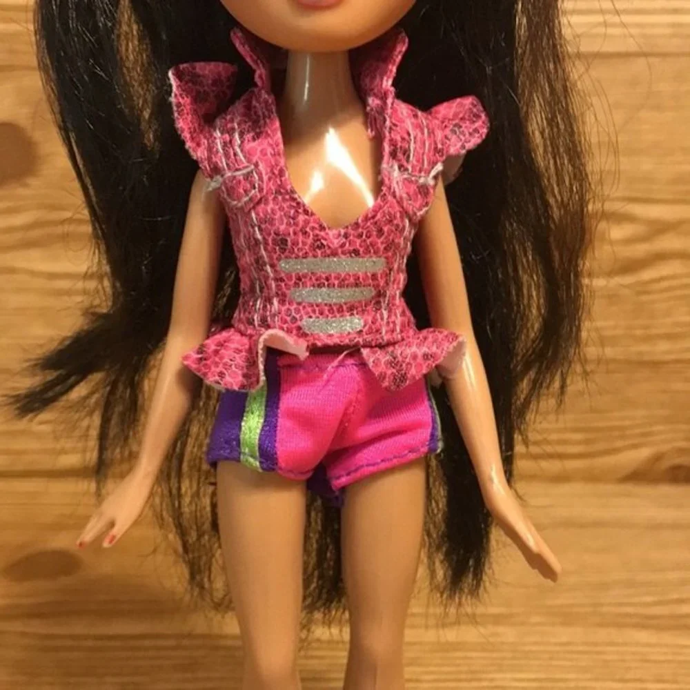 Vintage Y2K bratz dolls collectors MGA 2001 doll